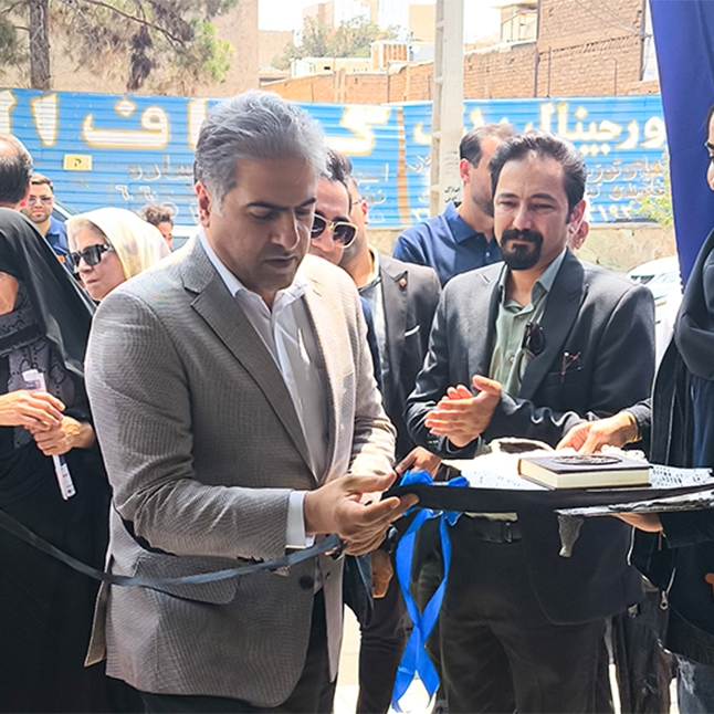 با حضور مدیرعامل مینومارت؛ فروشگاه جدید فردیس افتتاح شد