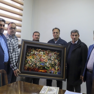 تقدیر کارکنان مینو شرق زاهدان از مدیرعامل شرکت اقتصادی و خودکفایی آزادگان